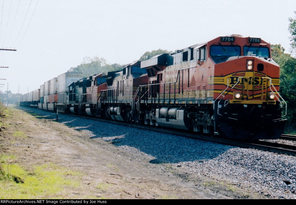 BNSF 7704 West